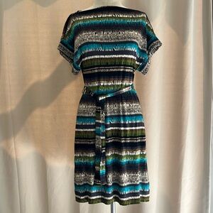 Vintage Trina Turk silk dress in like new condition size Petite